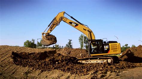 excavators at work videos